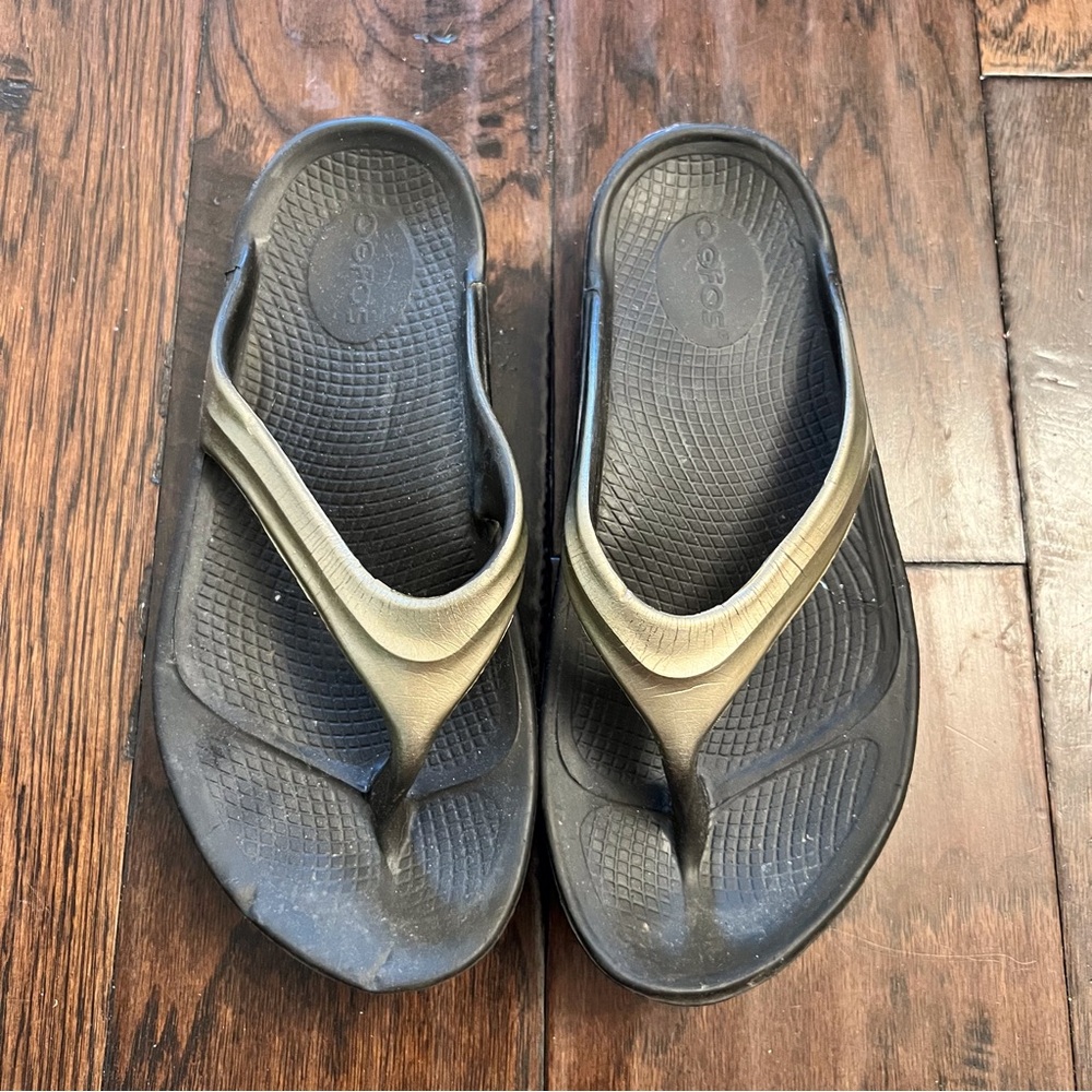 OOFOS Original Recovery Thong Sandals